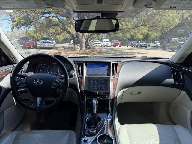 2015 INFINITI Q50 Premium