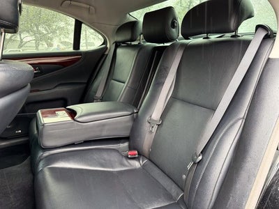 2007 Lexus LS Base