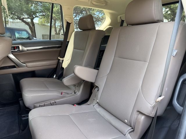 2023 Lexus GX Base