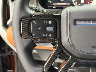 2024 Land Rover Defender 130 P400 X-Dynamic SE