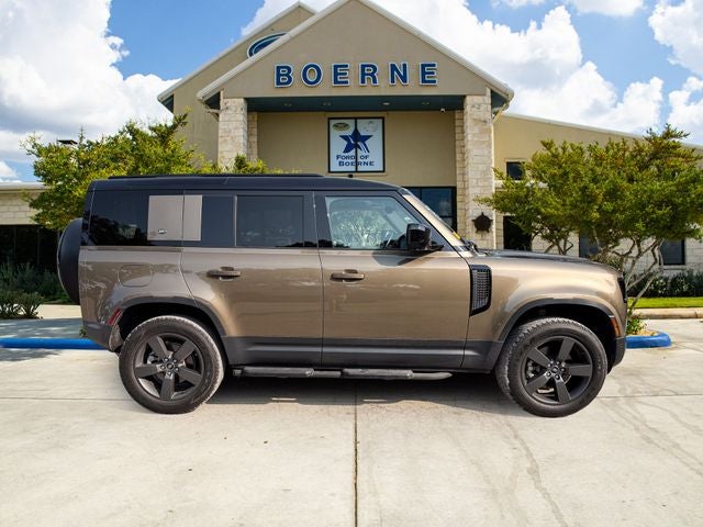 2024 Land Rover Defender 110 P300