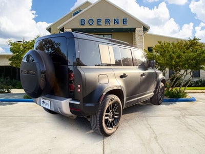 2025 Land Rover Defender 110 P300