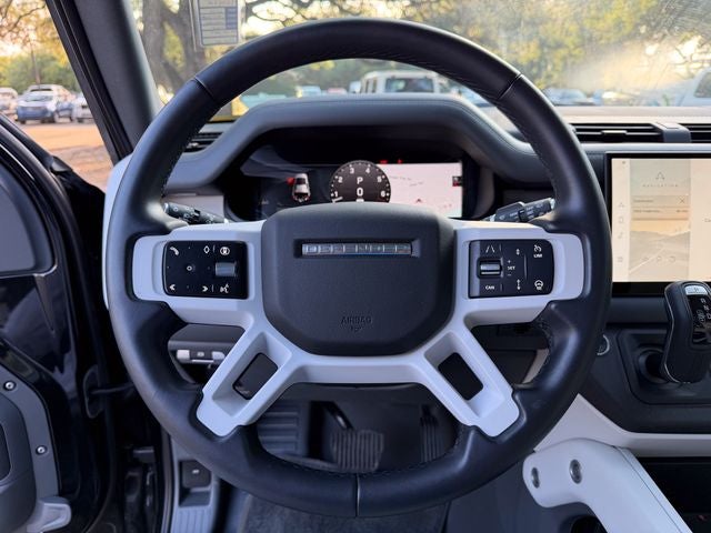 2025 Land Rover Defender 110 P300