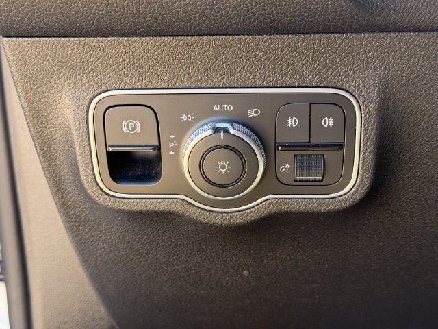 2020 Mercedes-Benz GLB Base