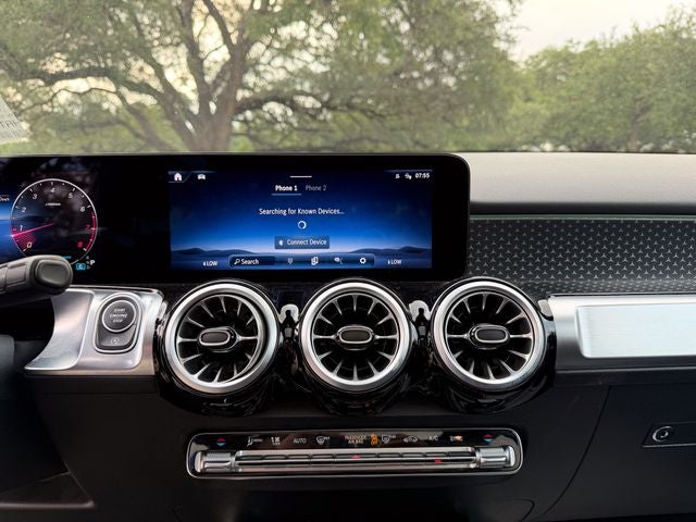 2025 Mercedes-Benz GLB Base