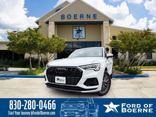 2024 Audi Q3 40 Premium