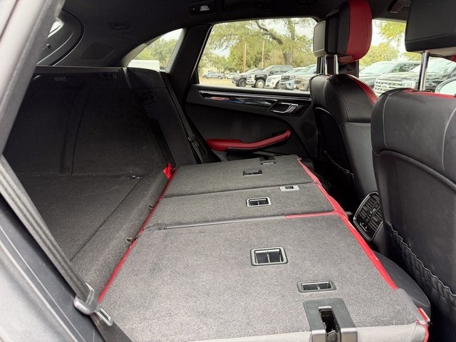 2023 Porsche Macan T