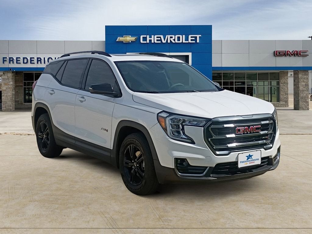 2022 GMC Terrain AT4