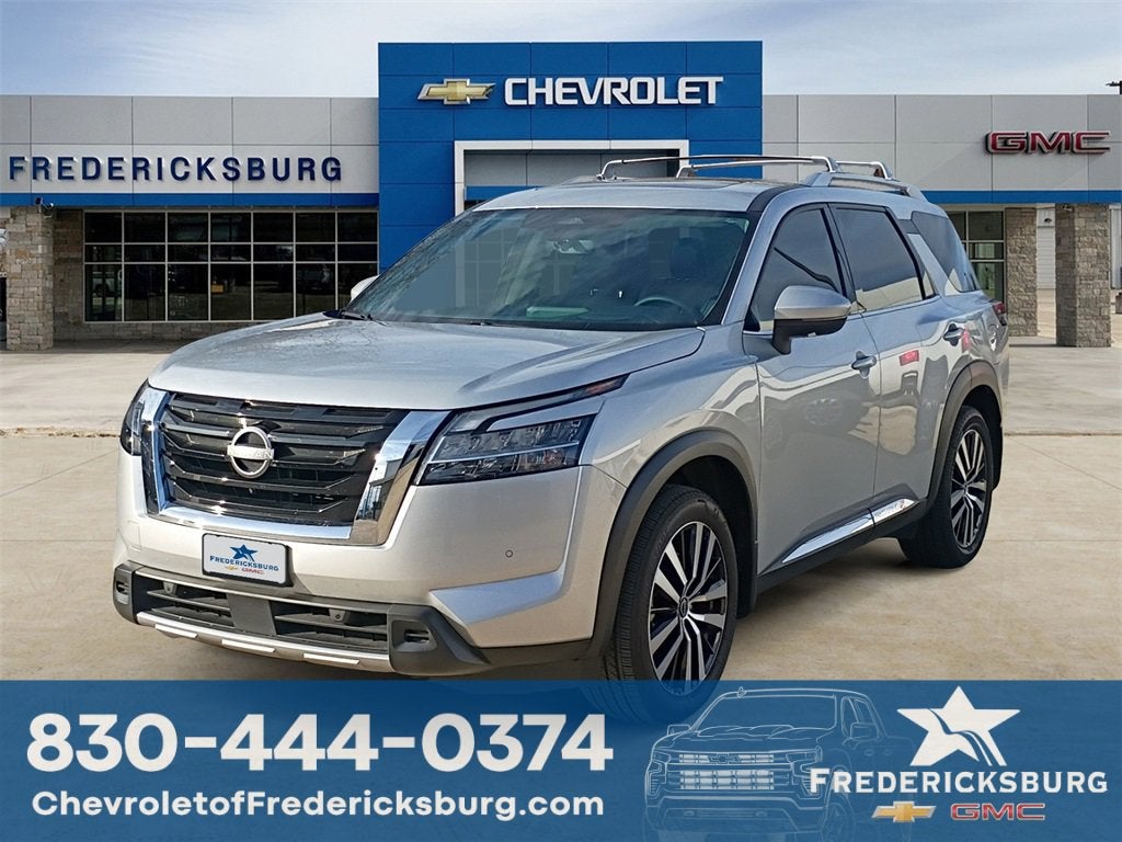 2024 Nissan Pathfinder Platinum