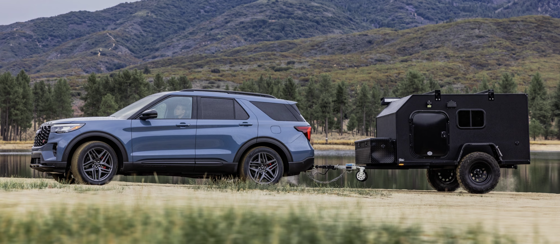 2025 Ford Explorer Driving Near Comfort, TX